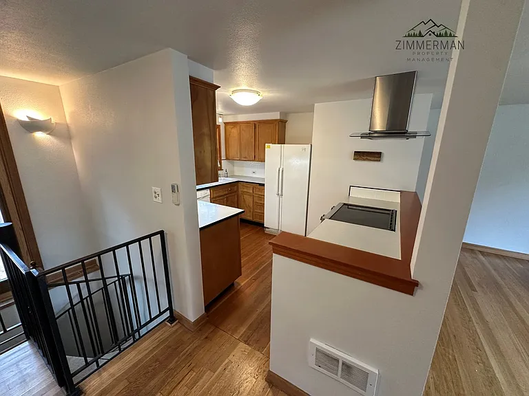 487 W 19th Ave — Photo 3