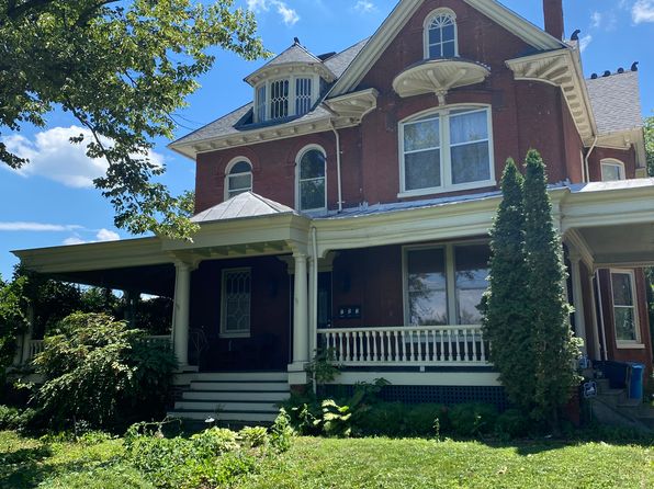 526 Campbell Ave SW #1