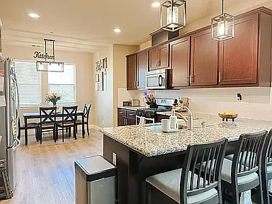 1374 Westgate Dr — Photo 13