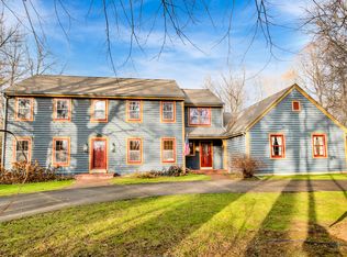 5018 W Elmdale Rd, Mequon, WI 53092