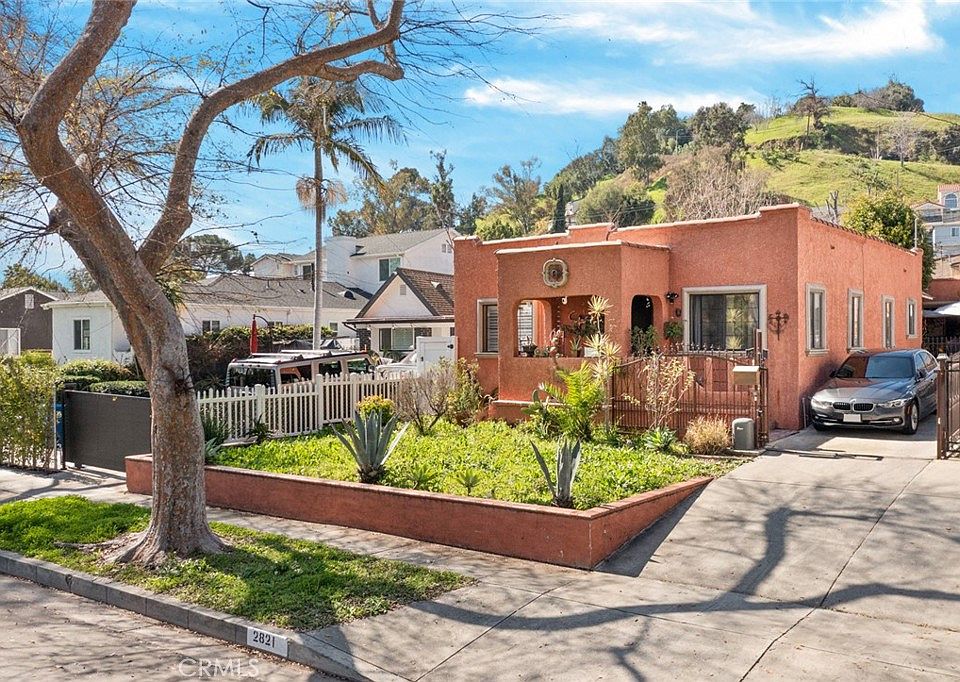 1st image of 2821 Vaquero Ave