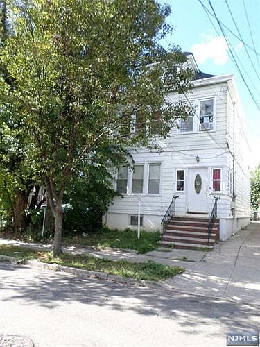 1st image of 15 Hobart Pl