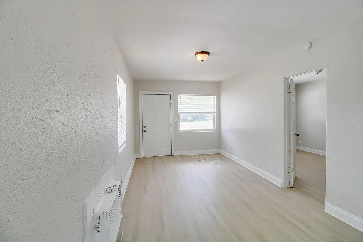 Building Photo - Brass Ring Apartments