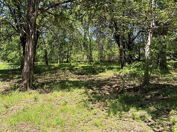 3rd image of 441 County Road 167