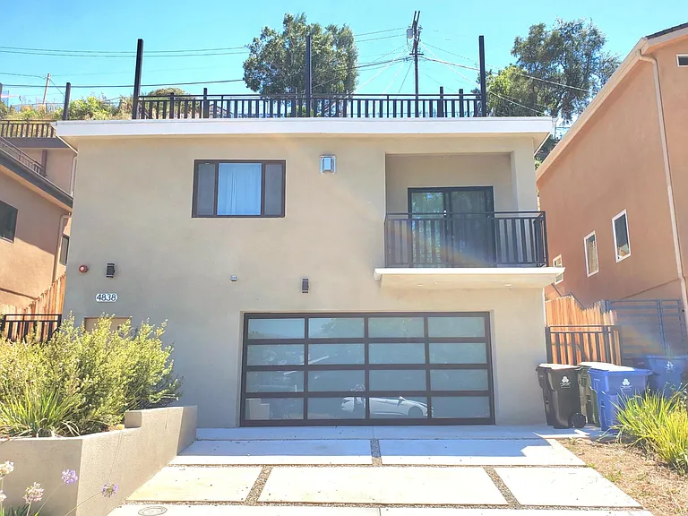 4838 Buchanan St — Photo 1