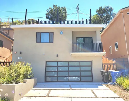 4838 Buchanan St Photo 1