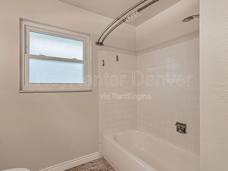 535 S Cody St — Photo 32