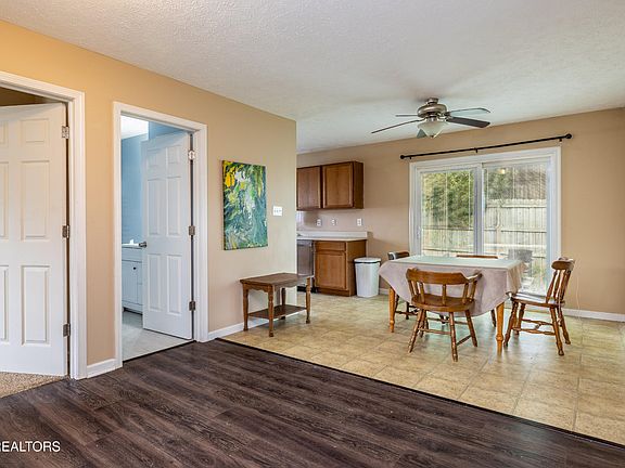 5th image of 1101 Fielding Dr