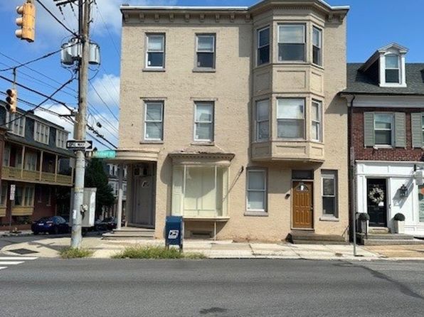 301 E Market St APT 1