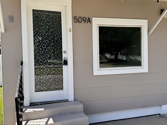 3rd image of 509 Roderick St