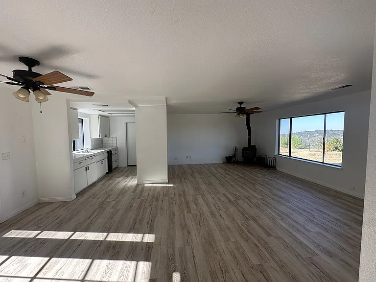 Living/dining/kitchen