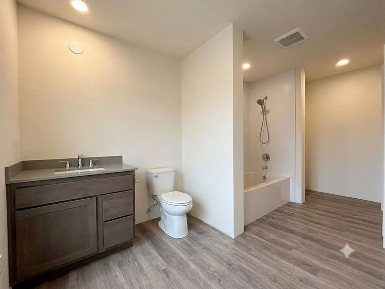 881 Kimball Ln #203 — Photo 13