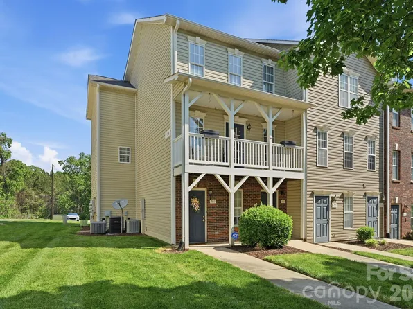 119 Steam Engine Dr, Mooresville, NC 28115