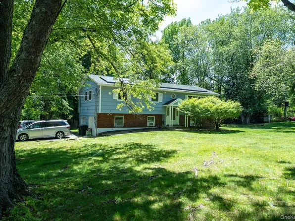 6 Tammy Road, Spring Valley, NY 10977