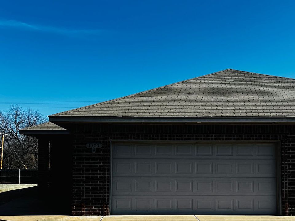 1st image of 1300A Garden Gate Dr