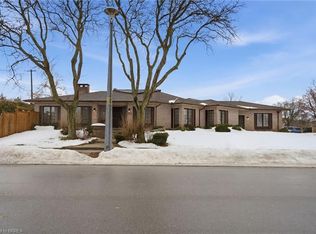 132 Oak St, Norfolk County, ON N3Y 4S3