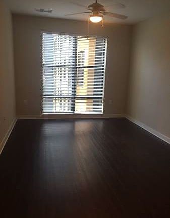 3rd image of 12777 Fair Lakes Cir