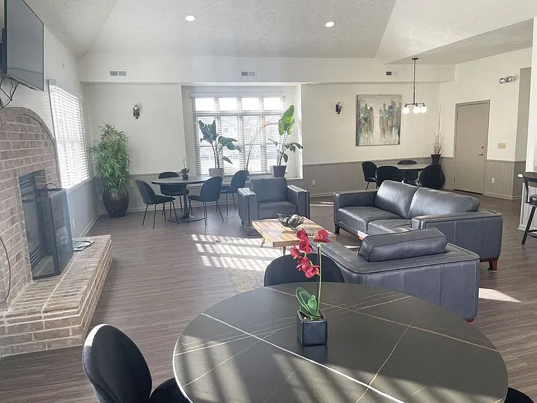 West Hampton Park Apartment Homes — Photo 45