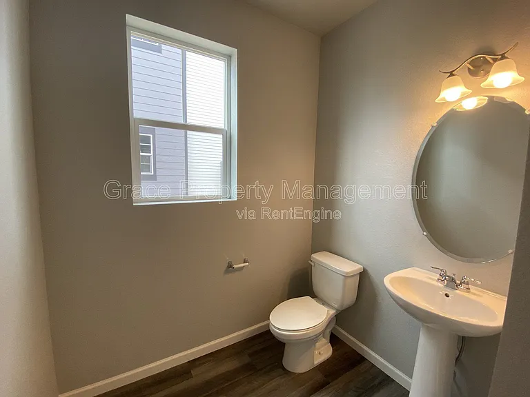 191 Ambrose St — Photo 6