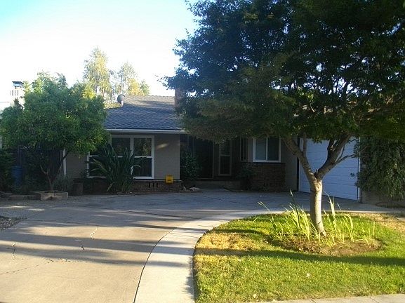 1st image of 1528 Estelle Ave