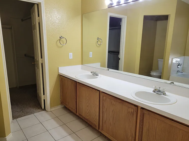 223 Baylor Dr — Photo 9