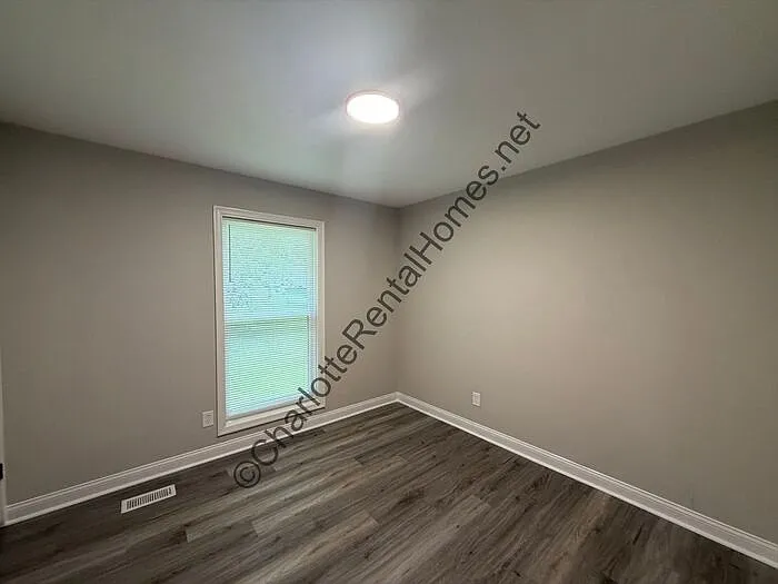 6131 Dwightware Blvd — Photo 9