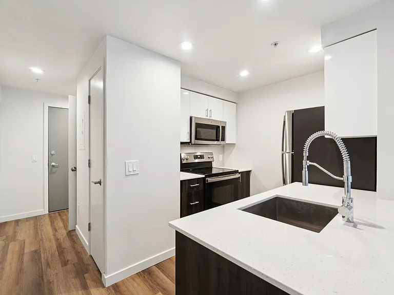 Belgrove Court — Photo 14