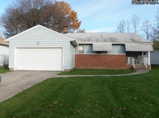 1025 Hanley Rd, Lyndhurst, OH 44124