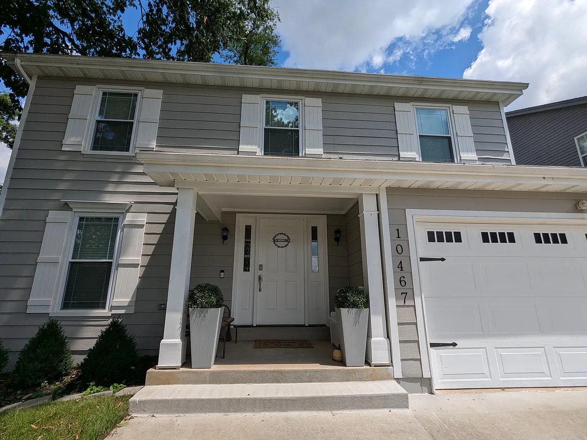 Building Photo - 10467 Savannah Ave