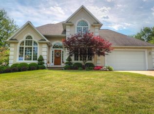 407 W Dill Dr, Dewitt, MI 48820