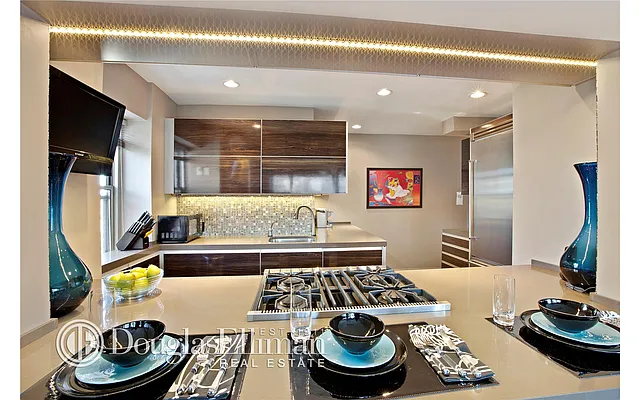 Sold by Douglas Elliman | media 4