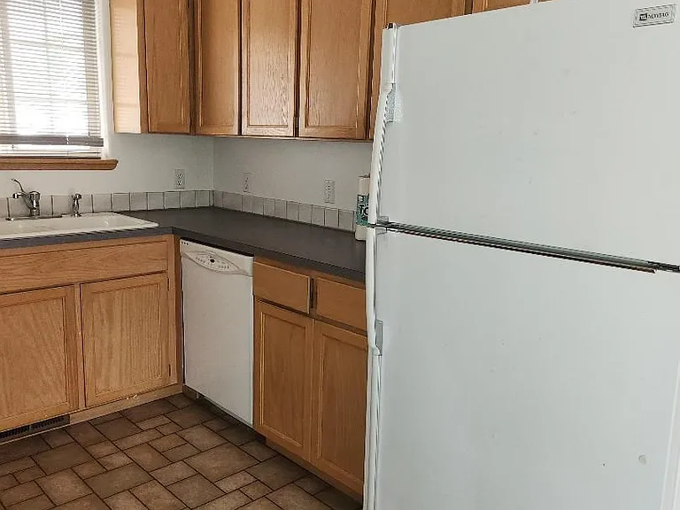 2262 Ironwood St — Photo 6