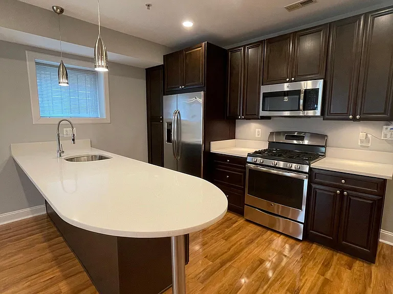 1221 Otis Pl NW #1 — Photo 5