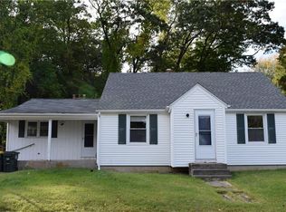 7 Arthur St, Smithfield, RI 02828