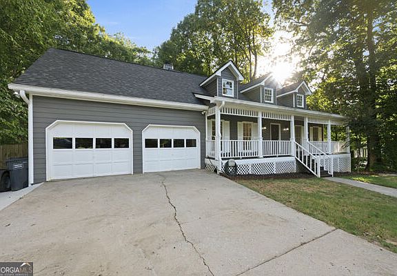 2nd image of 800 Winnbrook Dr