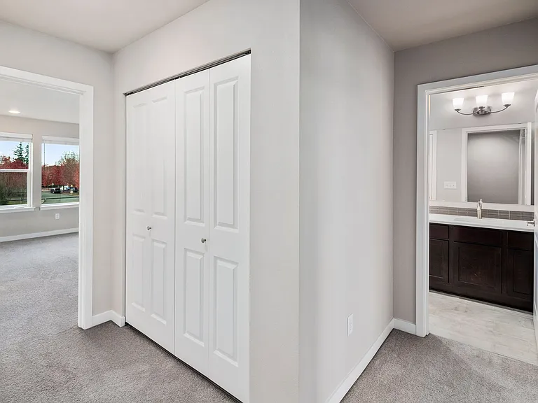 Rainier View Court Townhomes — Photo 15