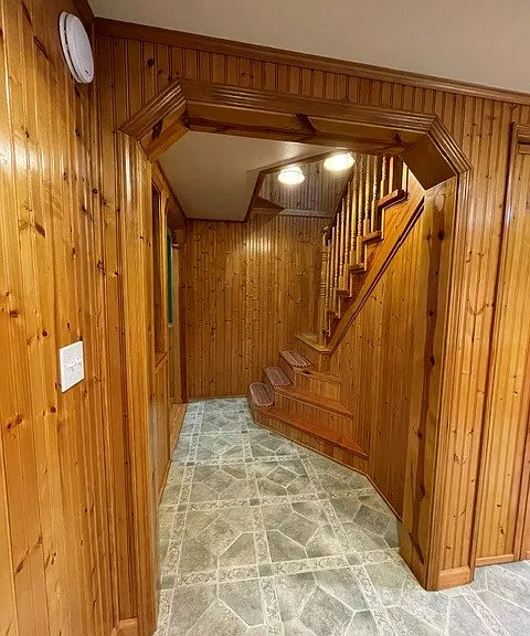 Oak Knoll Rd NW — Photo 10