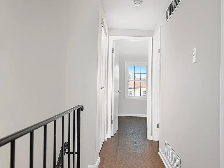 15 Burnsway Ct #9G — Photo 14