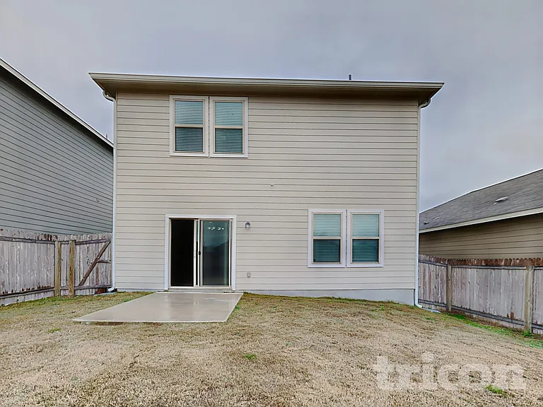 4945 Hallies Gdn — Photo 17