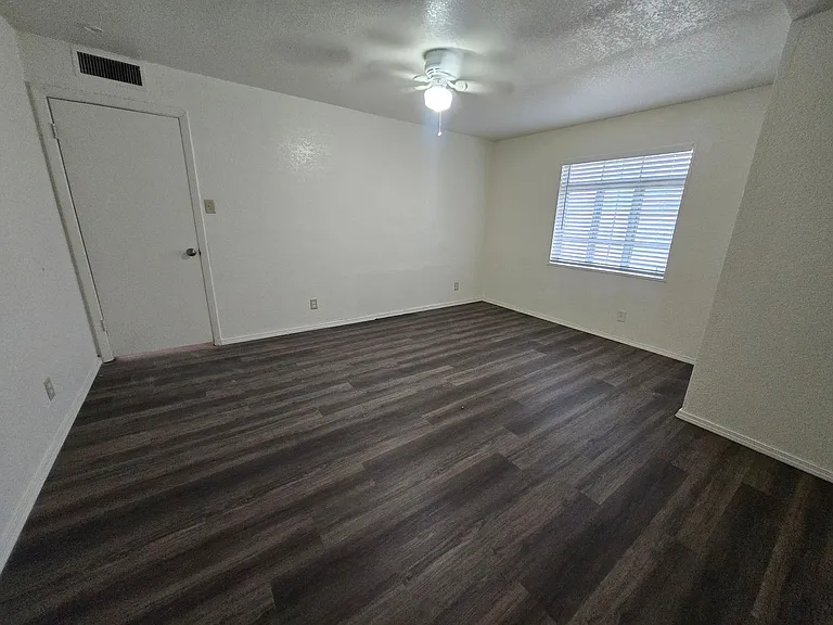 8 Aspen Pl — Photo 13
