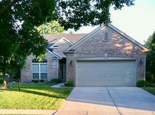 10294 Lakeland Dr, Fishers, IN