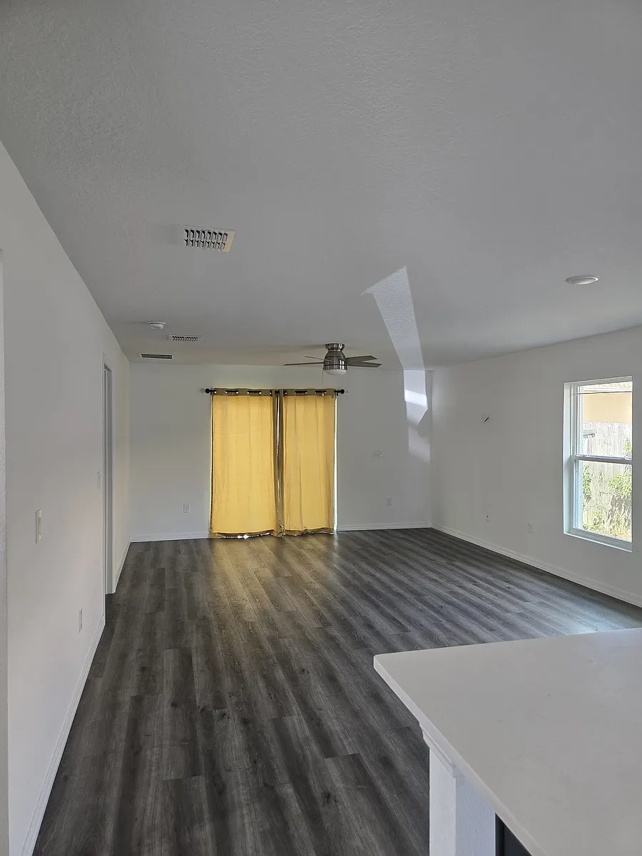 Building Photo - 510 S Hudson St