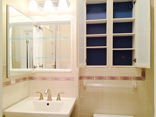 Rented by Piquet Realty | media 62