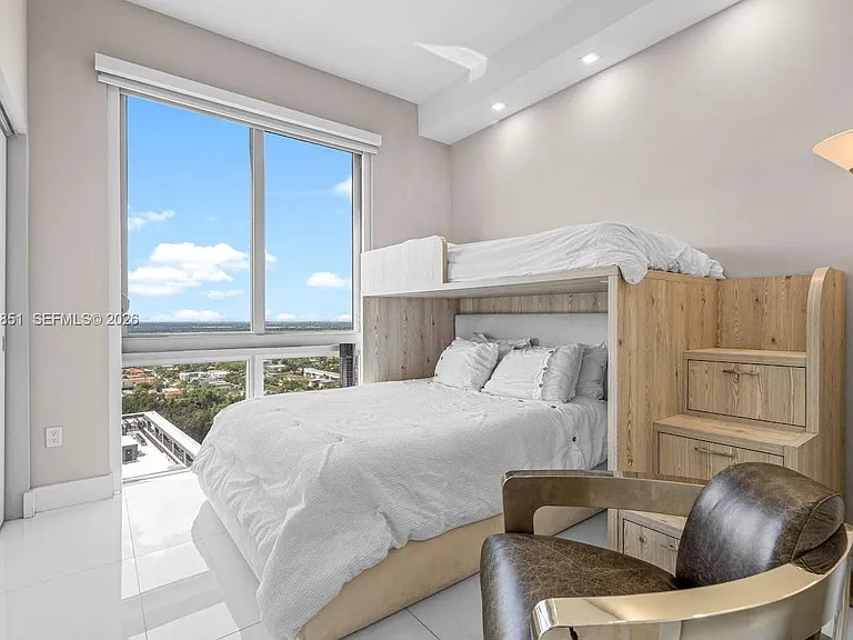16385 Biscayne Blvd #3201 — Photo 22