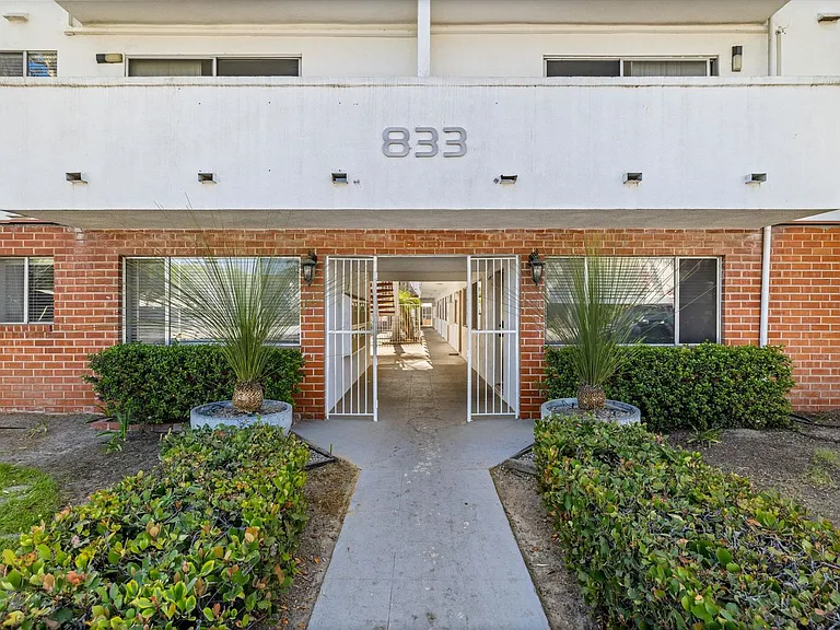 833 Embarcadero Del Mar — Photo 45
