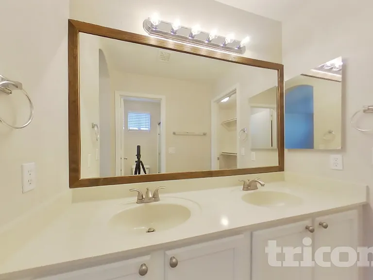 17220 N Wavyleaf Ave — Photo 10