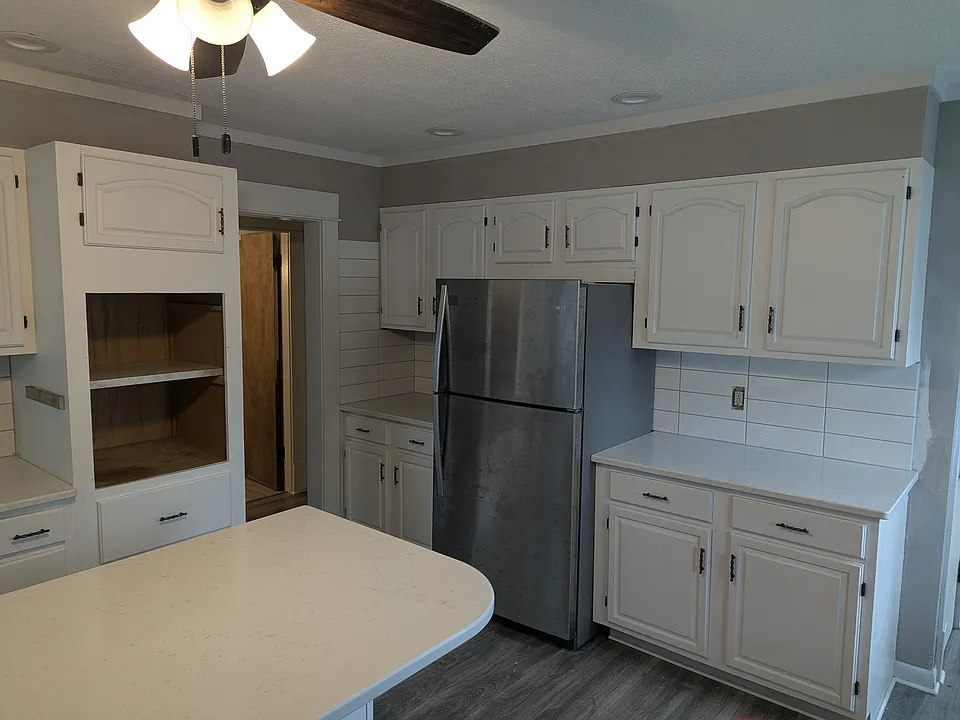 38-40 Florence Ave #38