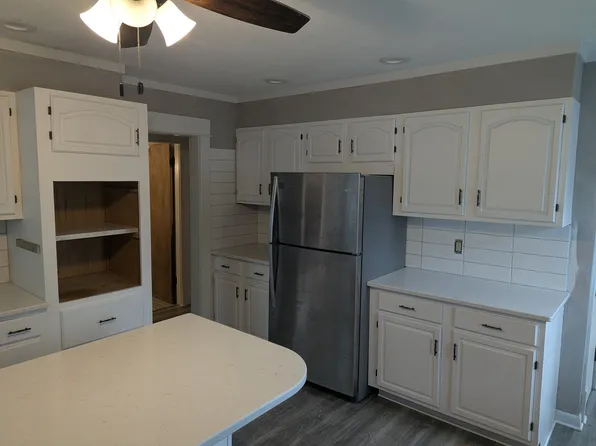 38-40 Florence Ave #38, Holyoke, MA 01040