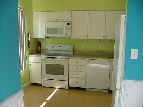 2nd image of 612 Shoreham Ct APT 203