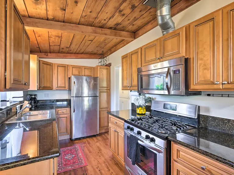 307 Holly St — Photo 4